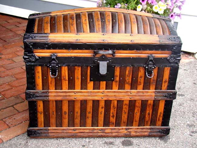 A fine American Steamer Trunk by Martin Maier of Detroit circa 1875 — image 3